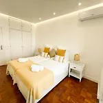 So Sweet Center Of Flat *